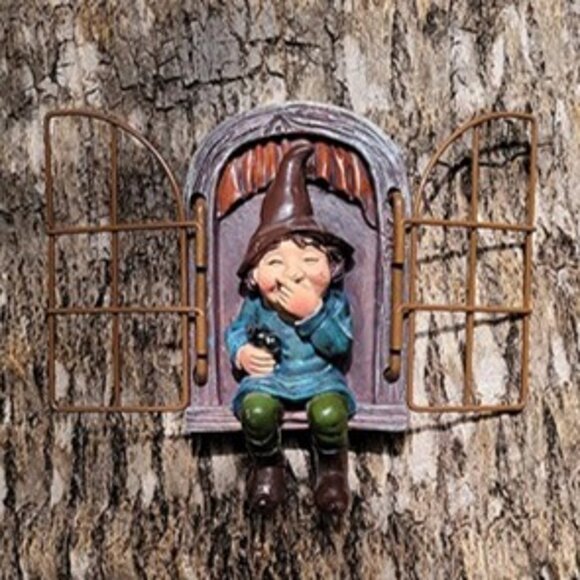 NEW Garden Gnome Statue, Elf Out The Door Tree Hugger -5.9", Funny Garden Tree - Picture 6 of 8